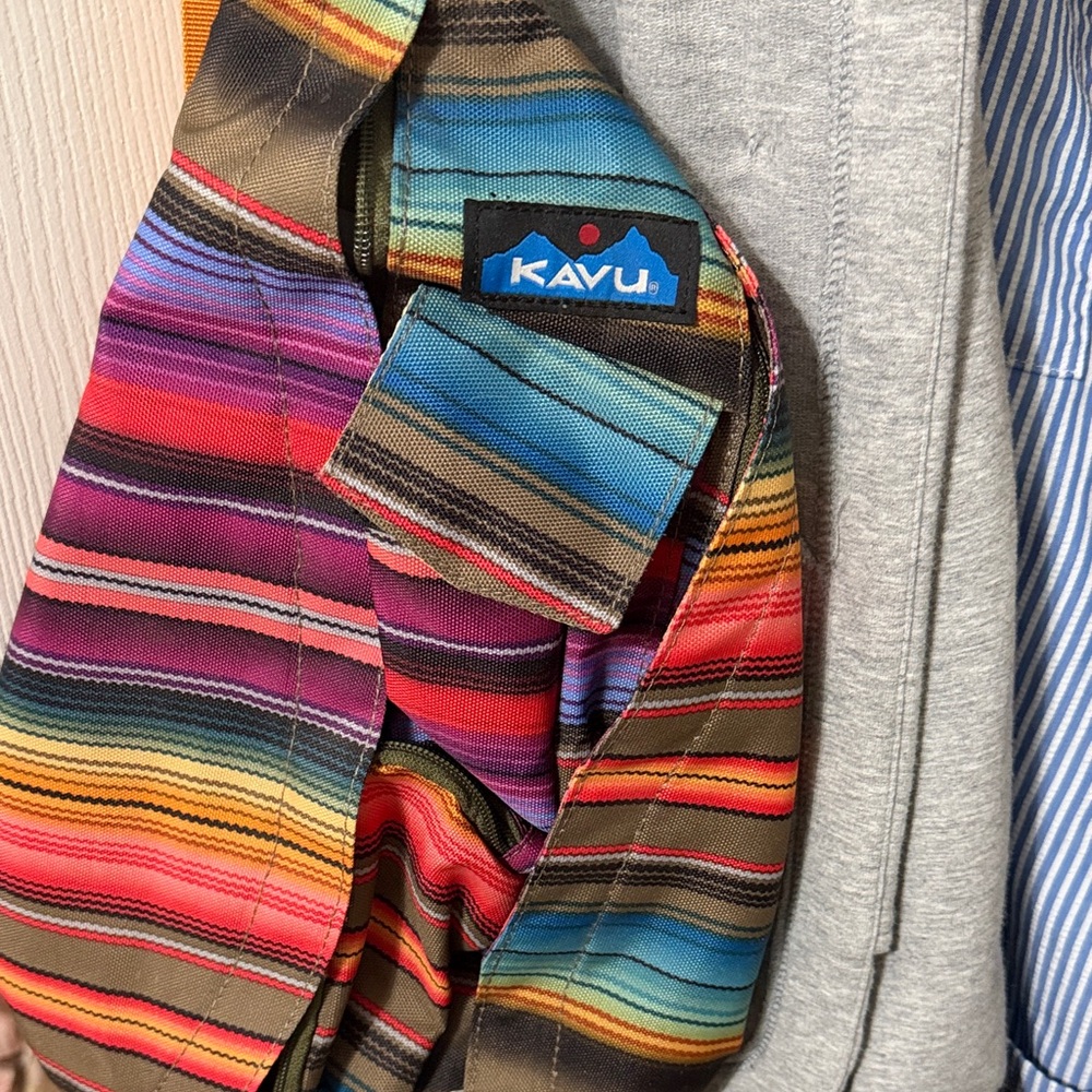 KAVU Colorful Striped Rope Bag - Picture 2 of 3